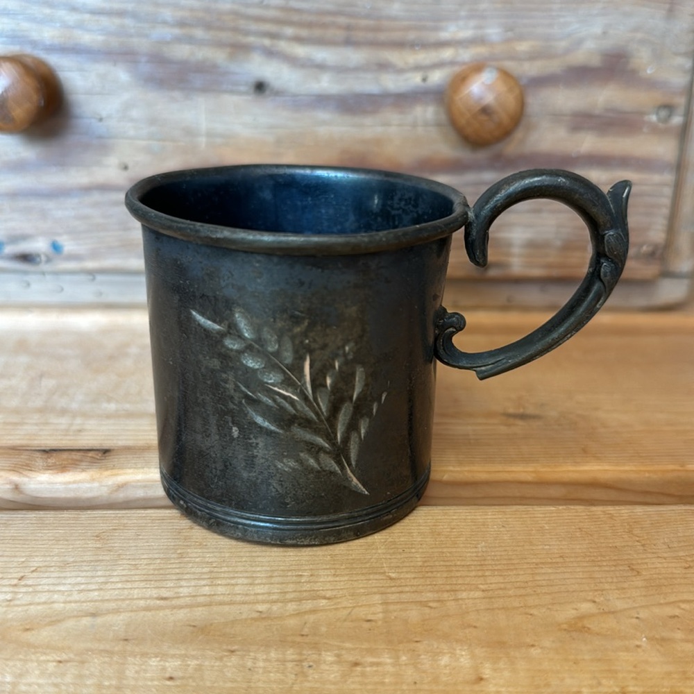 Pewter christening mug or children’s mug. Antique/vintage